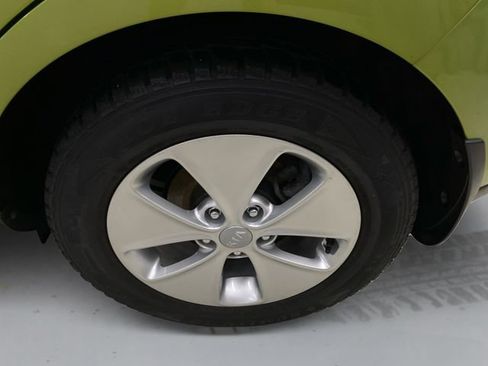 Used 2015 Kia Soul FWD image 17