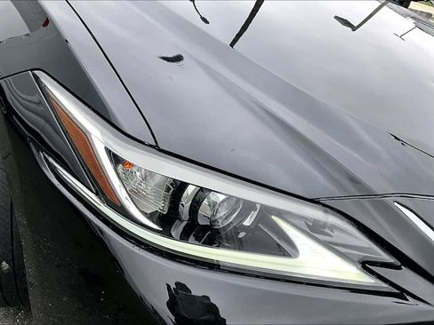 Used 2020 Lexus ES 300h w/ Premium Package FWD image 27