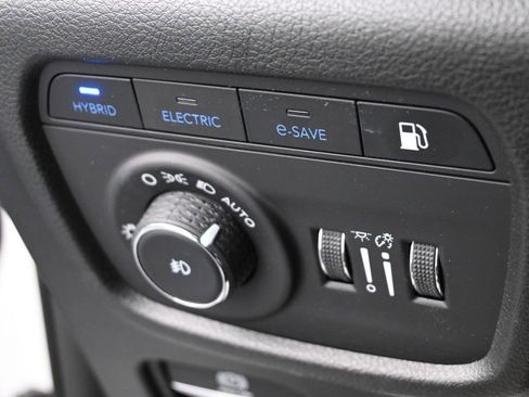 Used 2022 Jeep Grand Cherokee Overland image 37