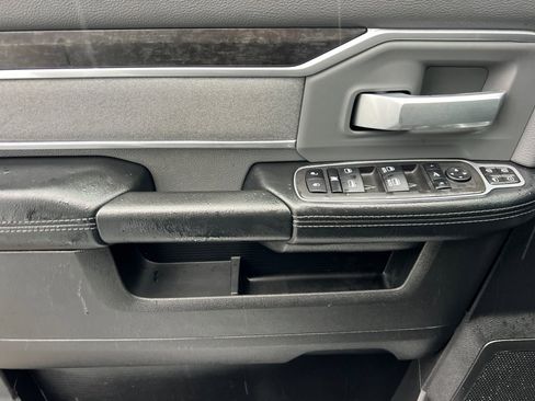 Used 2023 RAM 2500 Big Horn w/ Level 1 Equipment Group image 11