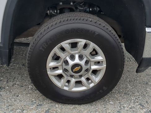 Certified 2025 Chevrolet Silverado 2500 LT w/ Convenience Package AWD/4WD image 12