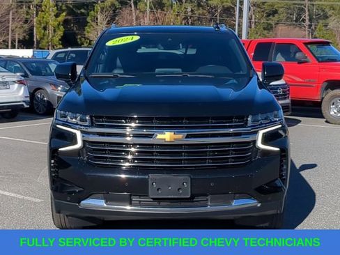 Used 2024 Chevrolet Suburban LT image 11