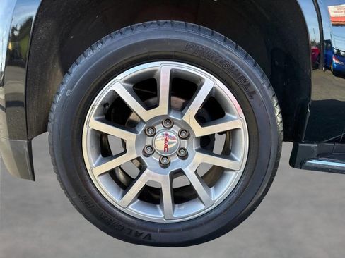 Used 2020 GMC Yukon XL Denali RWD image 2