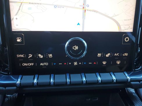 New 2026 GMC Yukon XL AT4 image 29