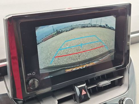 Used 2024 Toyota Corolla LE FWD image 18