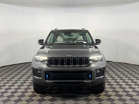Certified 2022 Jeep Grand Cherokee Overland AWD/4WD image 5