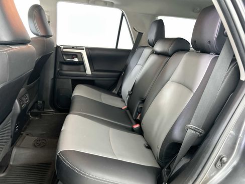 Used 2019 Toyota 4Runner SR5 Premium image 24
