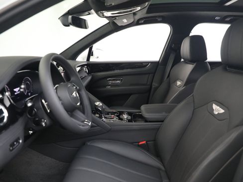 New 2025 Bentley Bentayga image 16