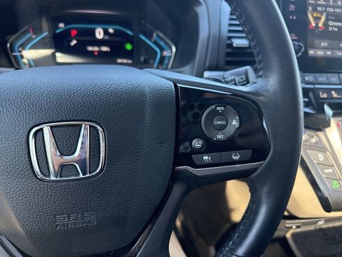 Used 2022 Honda Odyssey Elite image 25