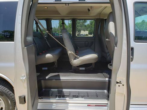 Used 2016 Chevrolet Express 2500 LS RWD image 12