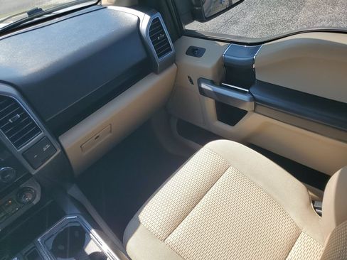 Used 2019 Ford F150 XLT w/ Equipment Group 302A Luxury AWD/4WD image 27
