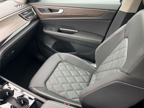 New 2026 Volkswagen Atlas SEL Premium R-Line image 26