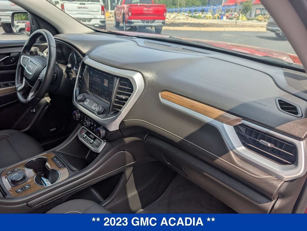 Used 2023 GMC Acadia SLE w/ Driver Convenience Package AWD/4WD image 34