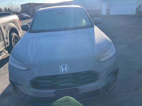 Used 2023 Honda HR-V Sport image 4