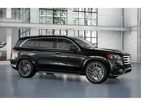 New 2026 Mercedes-Benz GLS 580 4MATIC image 13