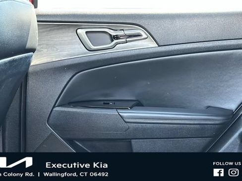 Certified 2025 Kia Sportage X-Line AWD/4WD image 24