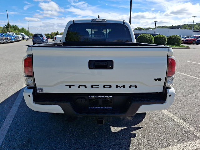 Certified 2022 Toyota Tacoma TRD Off-Road w/ Technology Package AWD/4WD image 5