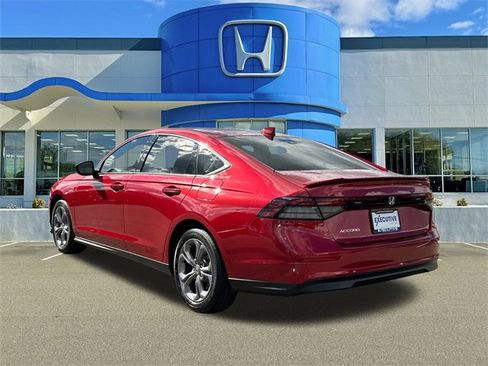 Used 2024 Honda Accord EX image 4