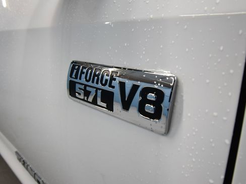 Used 2019 Toyota Tundra Limited w/ Limited Premium Package image 37