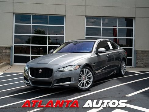Used 2020 Jaguar XF Premium RWD image 1