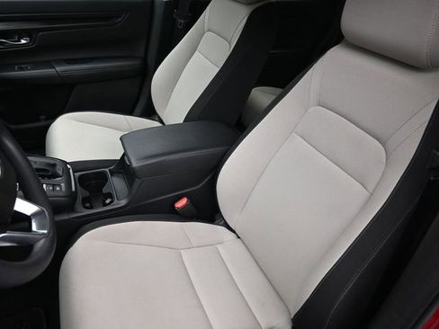 Used 2025 Honda CR-V EX image 18