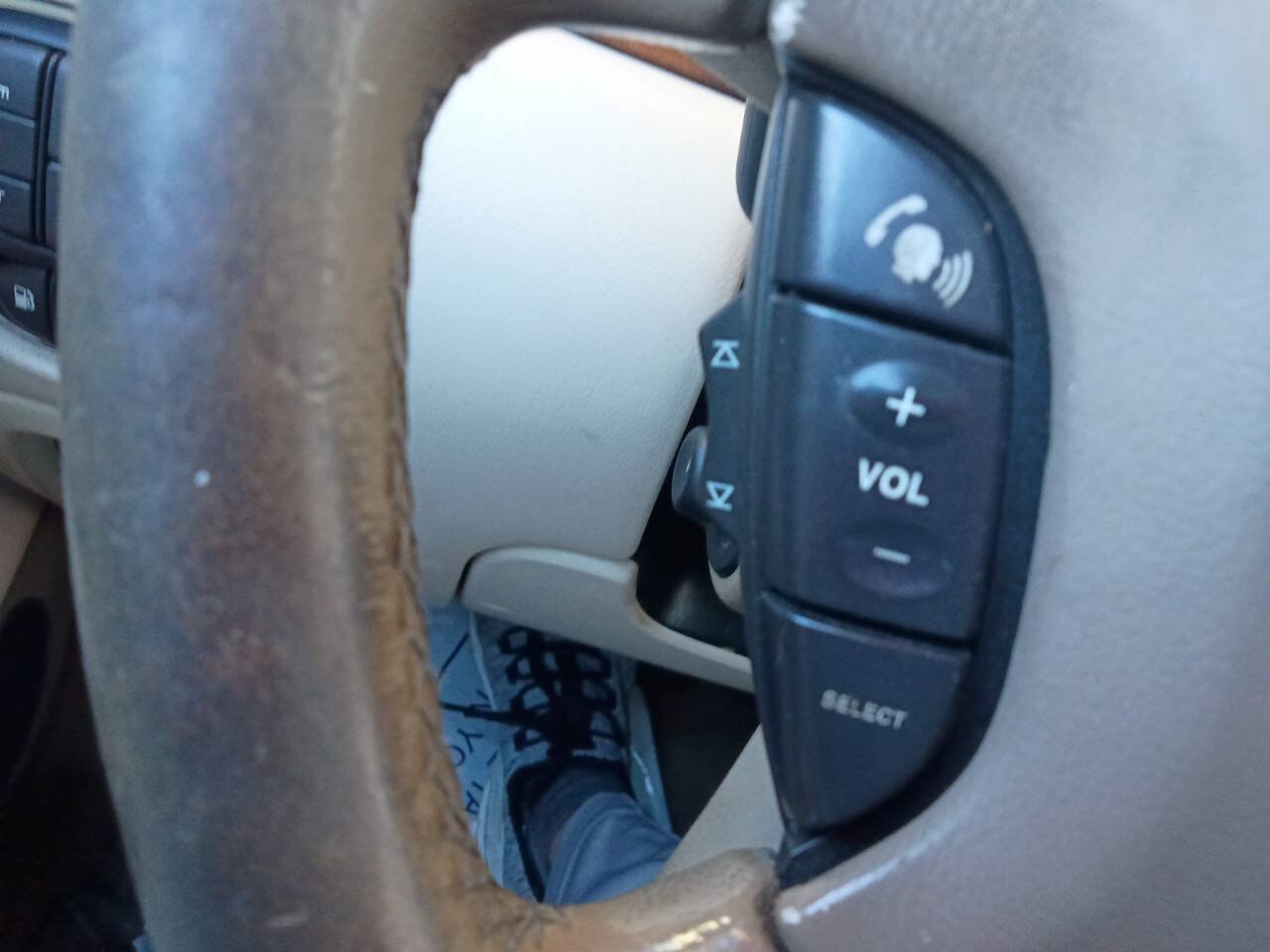 Used 2004 Jaguar XJ8 RWD image 20