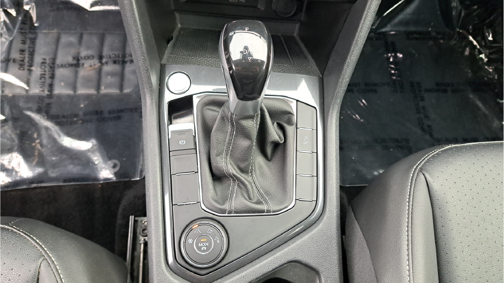 Used 2022 Volkswagen Tiguan SE AWD/4WD image 23