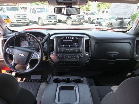 Used 2018 Chevrolet Silverado 1500 LT w/ All Star Edition image 28