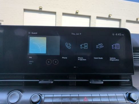 Used 2024 Hyundai Kona SEL AWD/4WD image 17