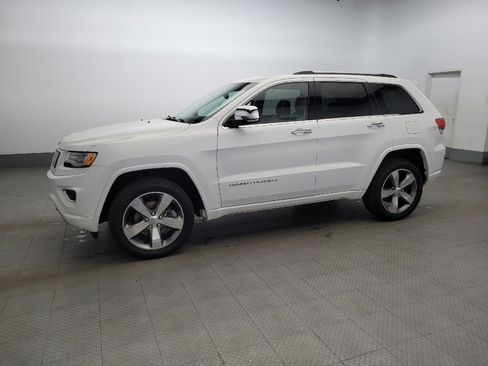 Used 2015 Jeep Grand Cherokee Overland w/ Advanced Technology Group image 2
