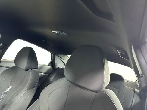 Certified 2025 Hyundai Elantra SEL image 12