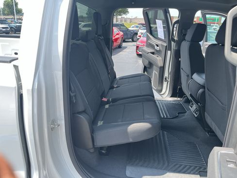 Used 2026 Chevrolet Silverado 1500 LT AWD/4WD image 39