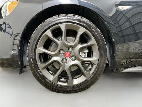 Used 2017 FIAT 124 Spider Abarth image 34