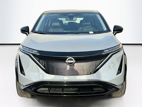 Used 2023 Nissan Ariya ENGAGE image 2
