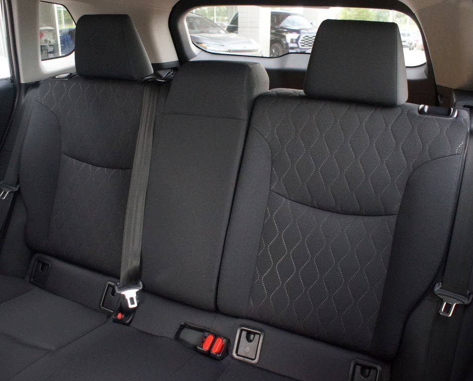 Certified 2026 Toyota Corolla Cross LE FWD image 25