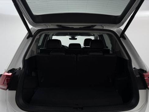 Used 2024 Volkswagen Tiguan Wolfsburg Edition FWD image 19