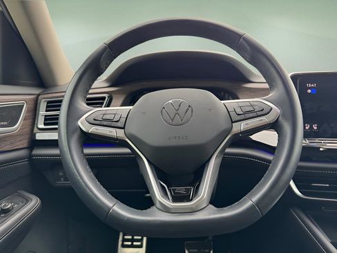 Used 2024 Volkswagen Atlas SEL Premium R-Line AWD/4WD image 23