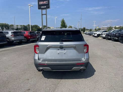 Used 2023 Ford Explorer Limited image 6