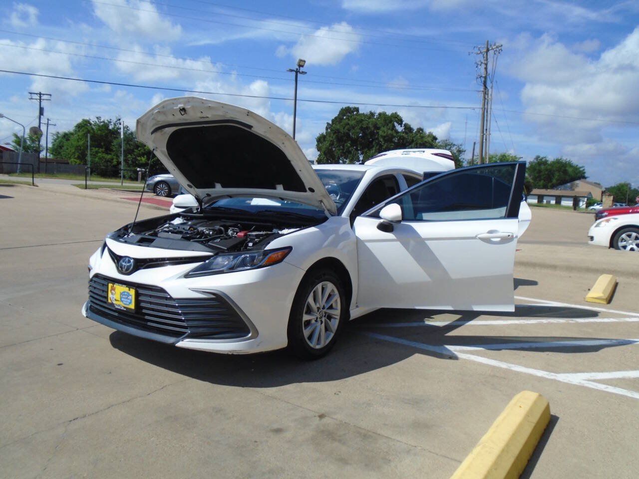 Used 2023 Toyota Camry LE FWD image 26