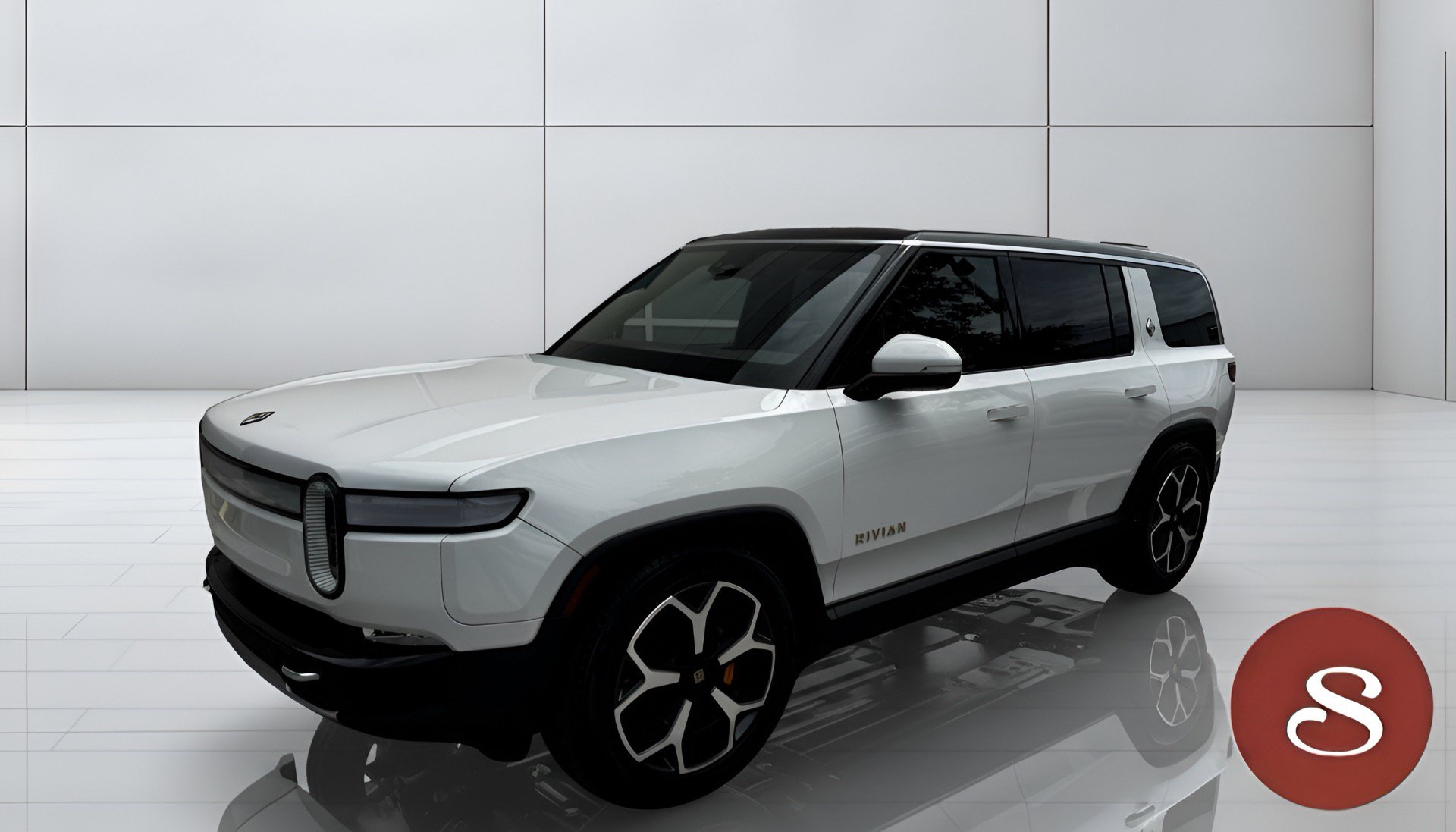 Used 2024 Rivian R1S Adventure Quad AWD/4WD image 4