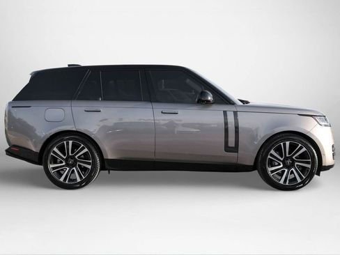 Used 2023 Land Rover Range Rover SE image 5