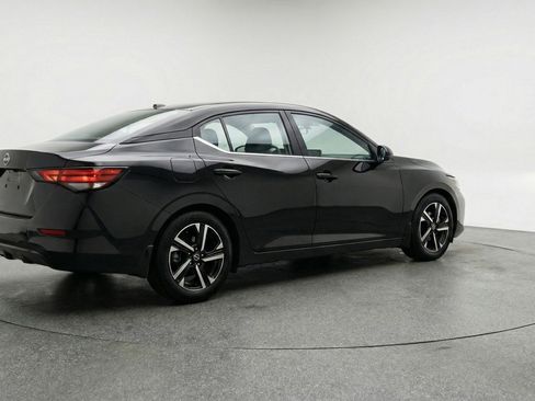 Used 2025 Nissan Sentra SV FWD image 9