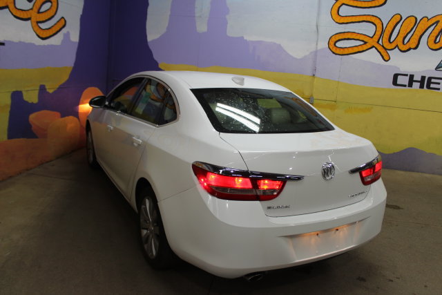 Used 2017 Buick Verano FWD image 6