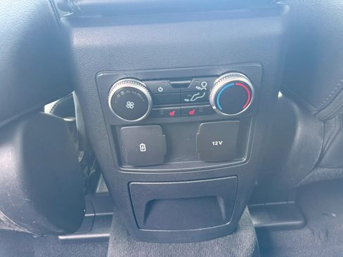 Used 2022 Ford Explorer Limited RWD image 32