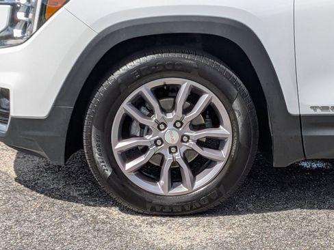 Used 2023 GMC Terrain SLT FWD image 11