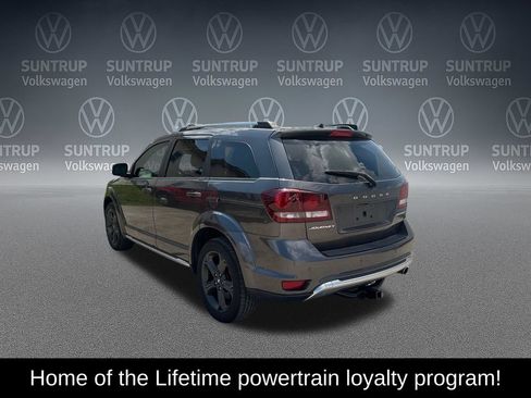 Used 2020 Dodge Journey Crossroad FWD image 3