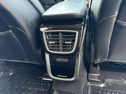 Used 2023 Lincoln Nautilus Reserve image 8