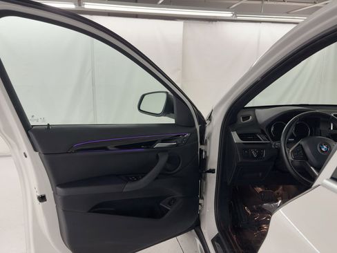 Used 2020 BMW X1 xDrive28i w/ Convenience Package image 4