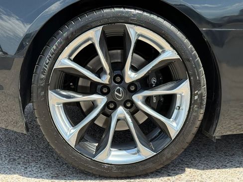 Used 2018 Lexus LC 500 Coupe w/ Sport Package RWD image 24