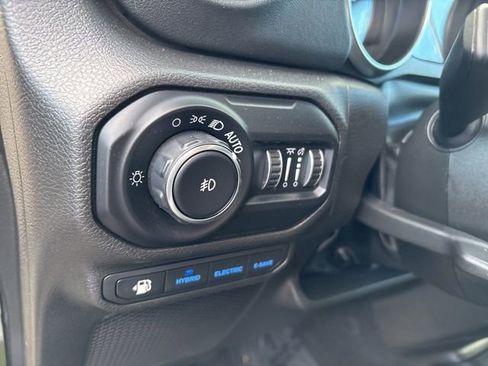 Used 2022 Jeep Wrangler Unlimited Sahara 4xe image 14